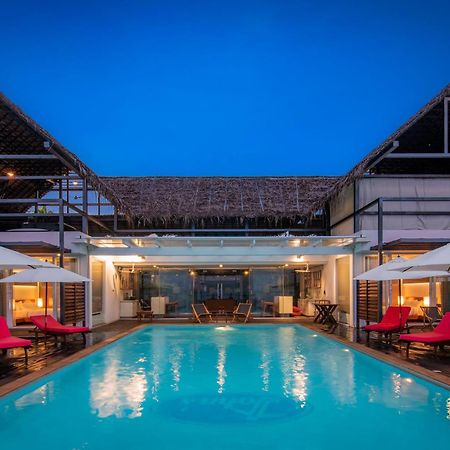 Stayvista At The Rain - River Villa With Infinity Pool Alappuzha ภายนอก รูปภาพ