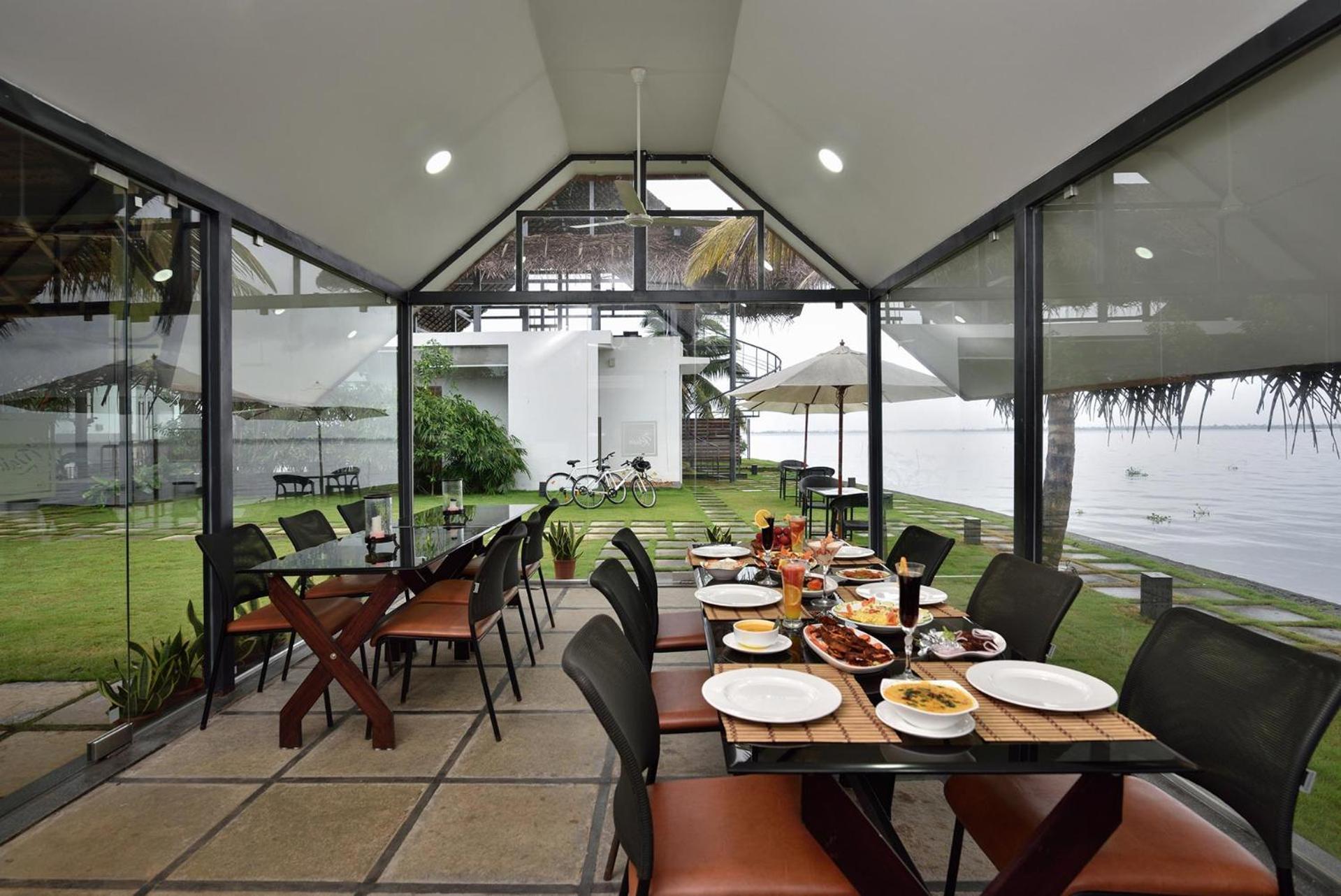 Stayvista At The Rain - River Villa With Infinity Pool Alappuzha ภายนอก รูปภาพ