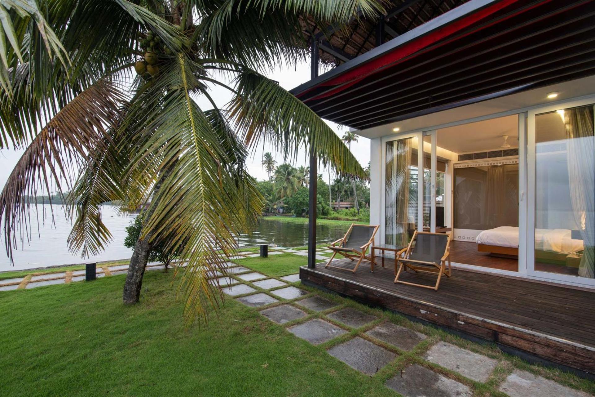Stayvista At The Rain - River Villa With Infinity Pool Alappuzha ภายนอก รูปภาพ